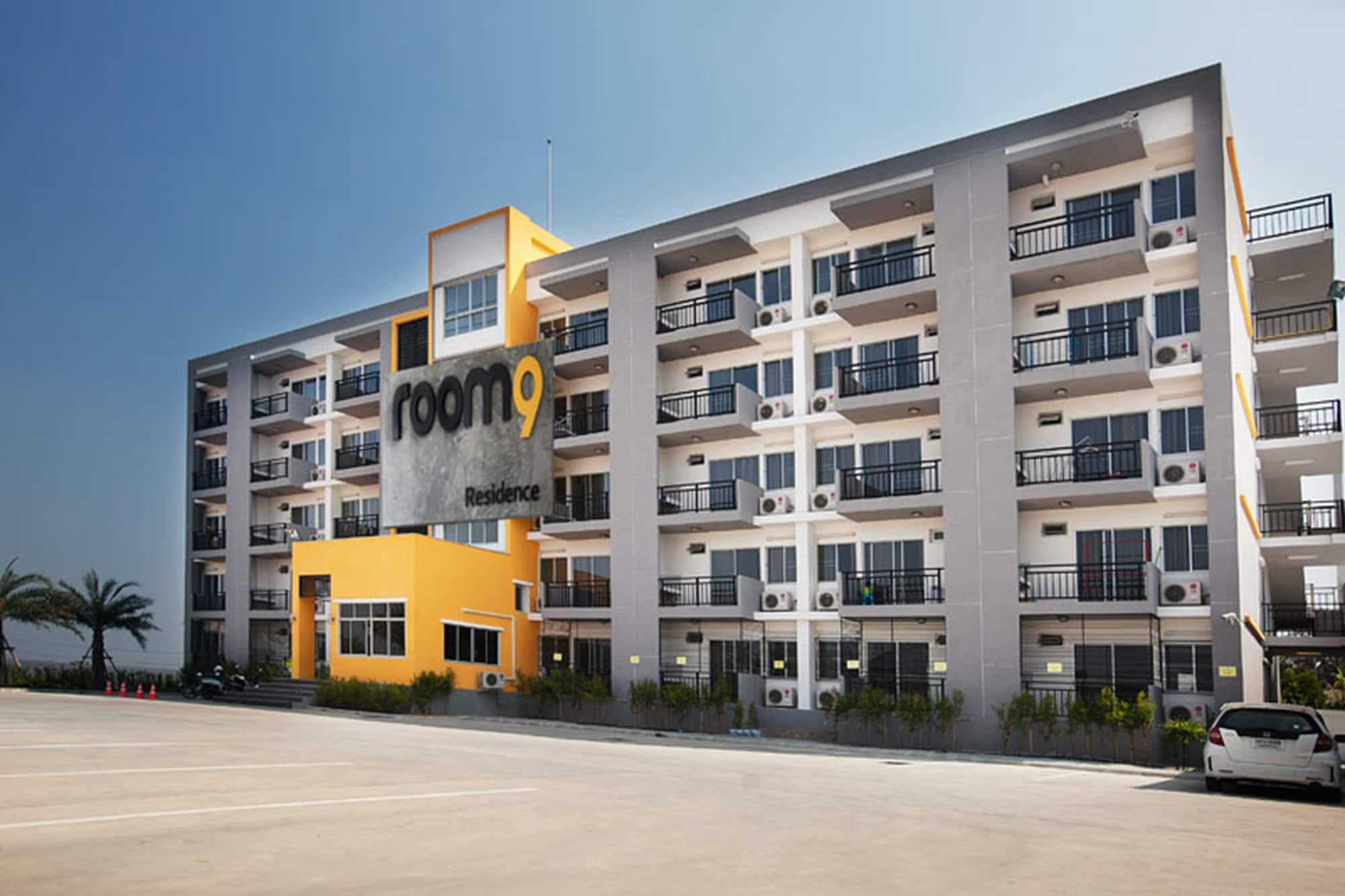 Room 9 Residence (Adults Only) Pluak Daeng Exteriör bild